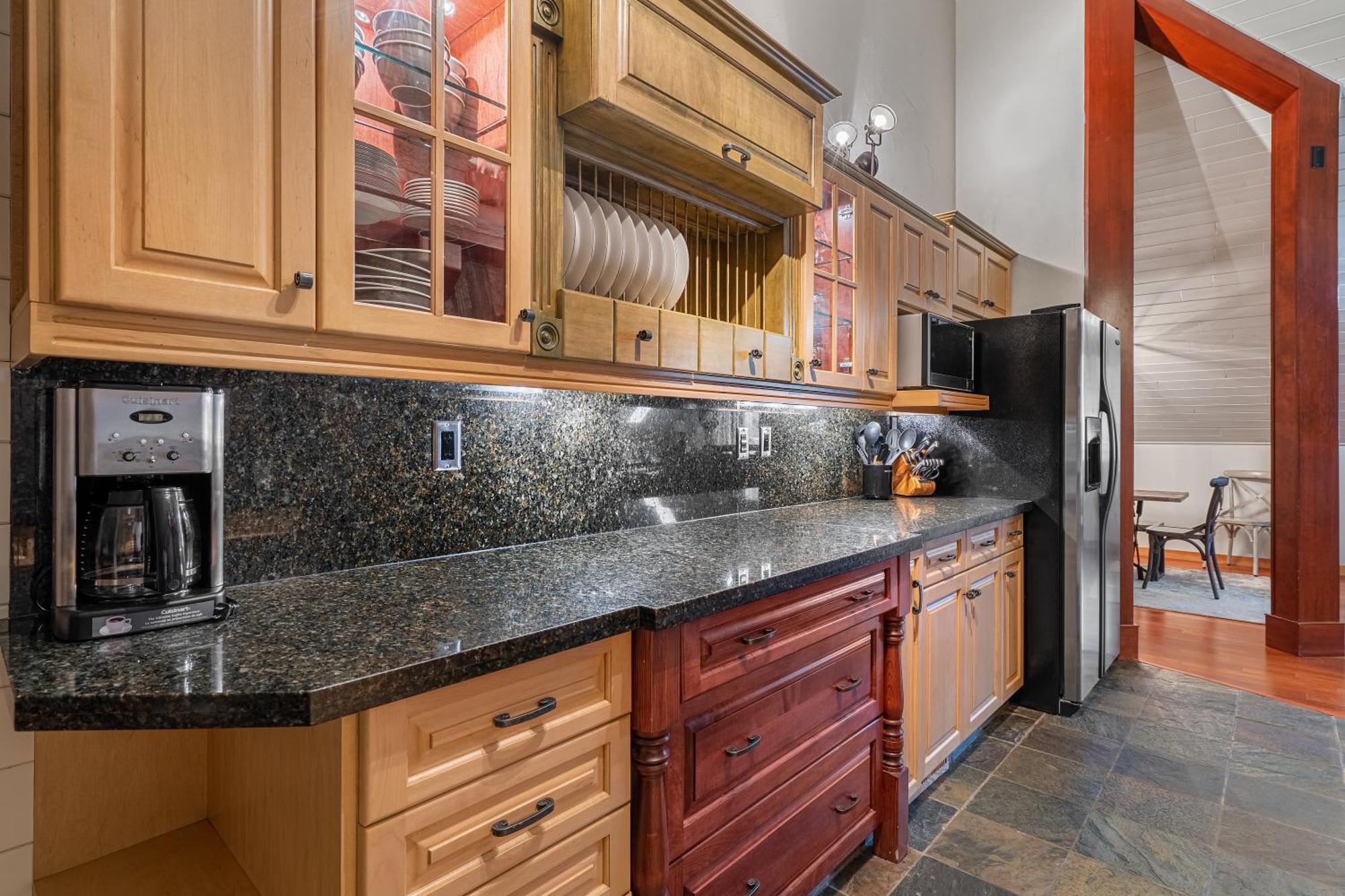 Parkland301 Sunlit 2,000 Ft² Penthouse With Mtn View Apartment Canmore Exterior photo