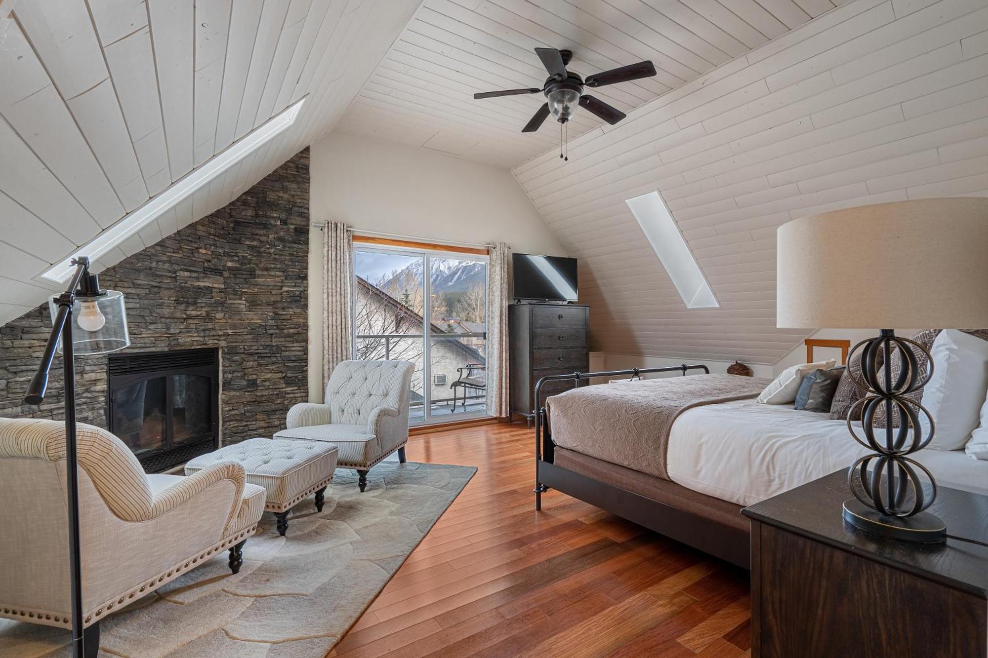 Parkland301 Sunlit 2,000 Ft² Penthouse With Mtn View Apartment Canmore Exterior photo